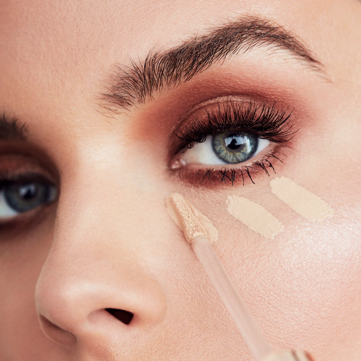 Seamless Concealer - Image 14